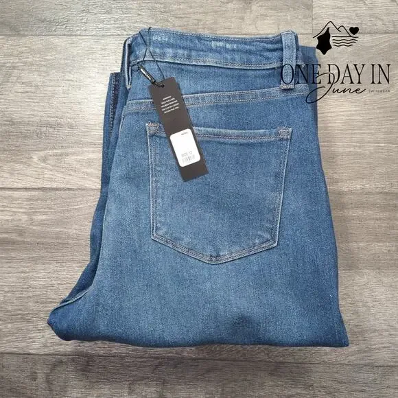 Fashion Nova Juniors I Said So Ripped Straight Leg Jeans Size 13 - Picture 7 of 8